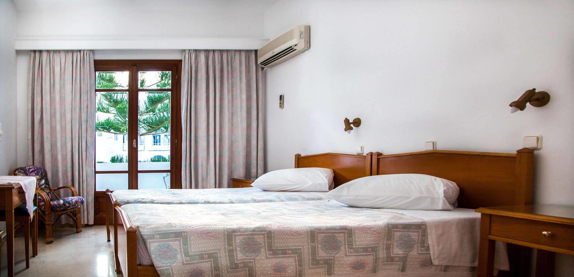 Irini'S Rooms Fteoura Kamári Exterior foto